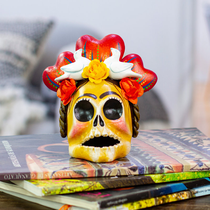 Sculpture Kue Frida
