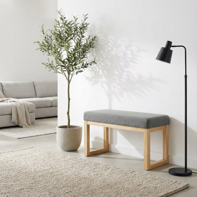 Banc à langer compact et moderne avec siège rembourré et cadre en bois robuste pour les entrées et les petits espaces, conception minimaliste pour un changement de chaussures facile