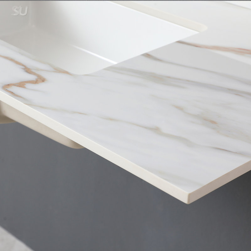 Dessus de meuble-lavabo en marbre blanc 43 po avec lavabo rectangulaire et dosseret, pré-percé pour l'installation du robinet