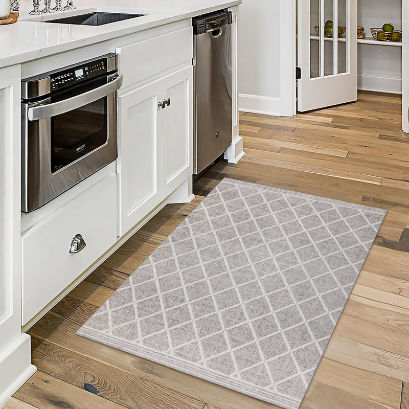 Lusko Tessa Distressed Machine Washable Area Rugs, Rectangle 2' x 3', Beige Ivory