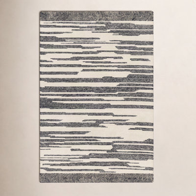 Lumia Hand-Tufted Black Rug