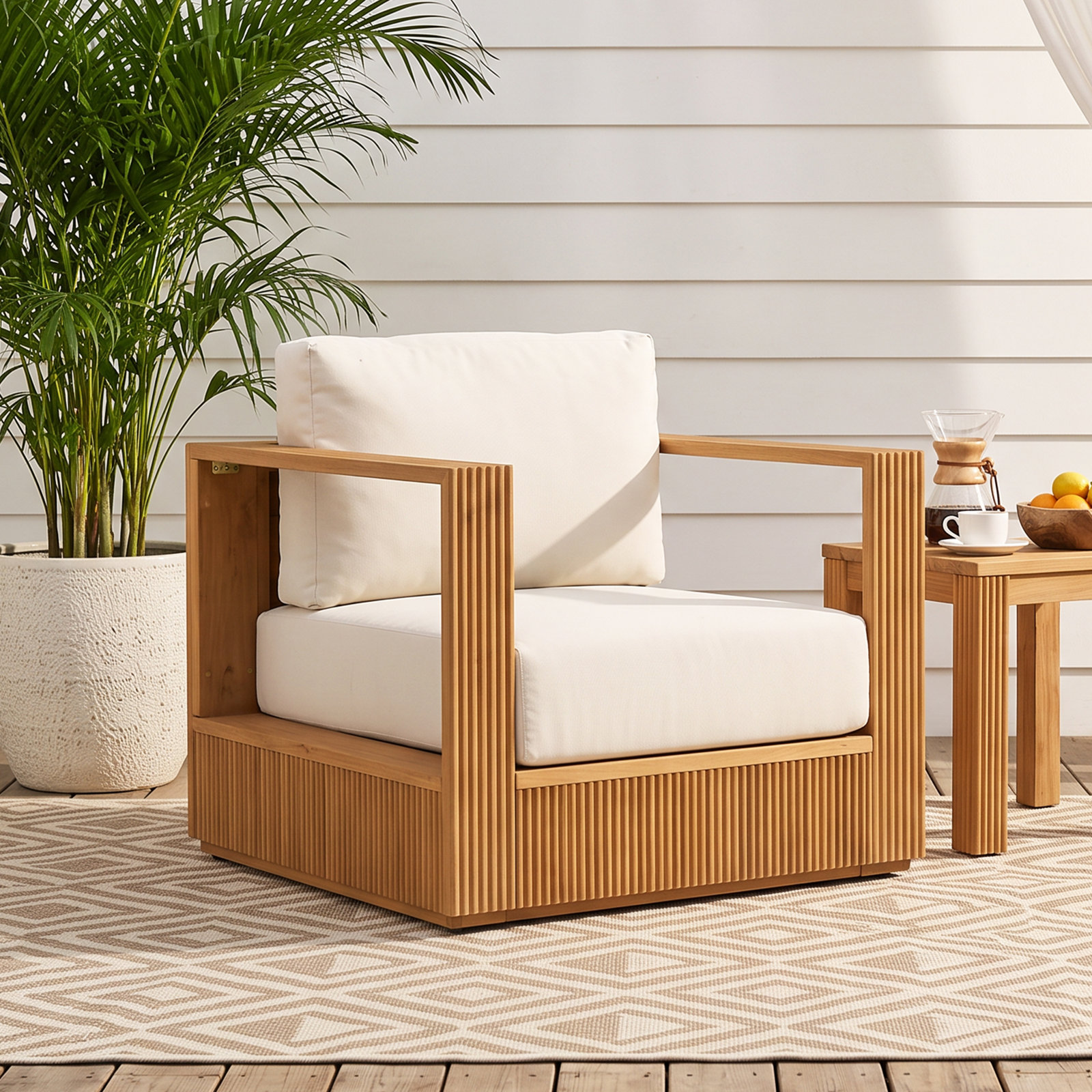 Ottava Outdoor Lounge Chair