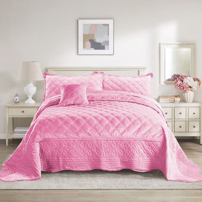 4 Piece Oversized soft Microplush Quilt Set