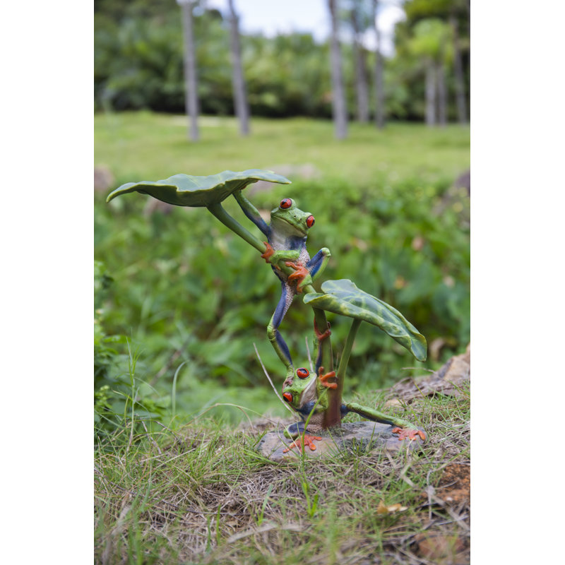 Polyresin Lotus Leaf with Red-Eyed Tree Frog Sculpture