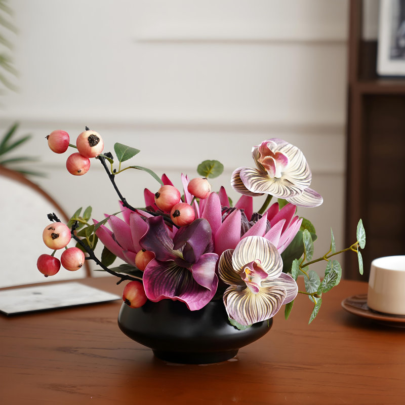 Ornements de fleurs simulées