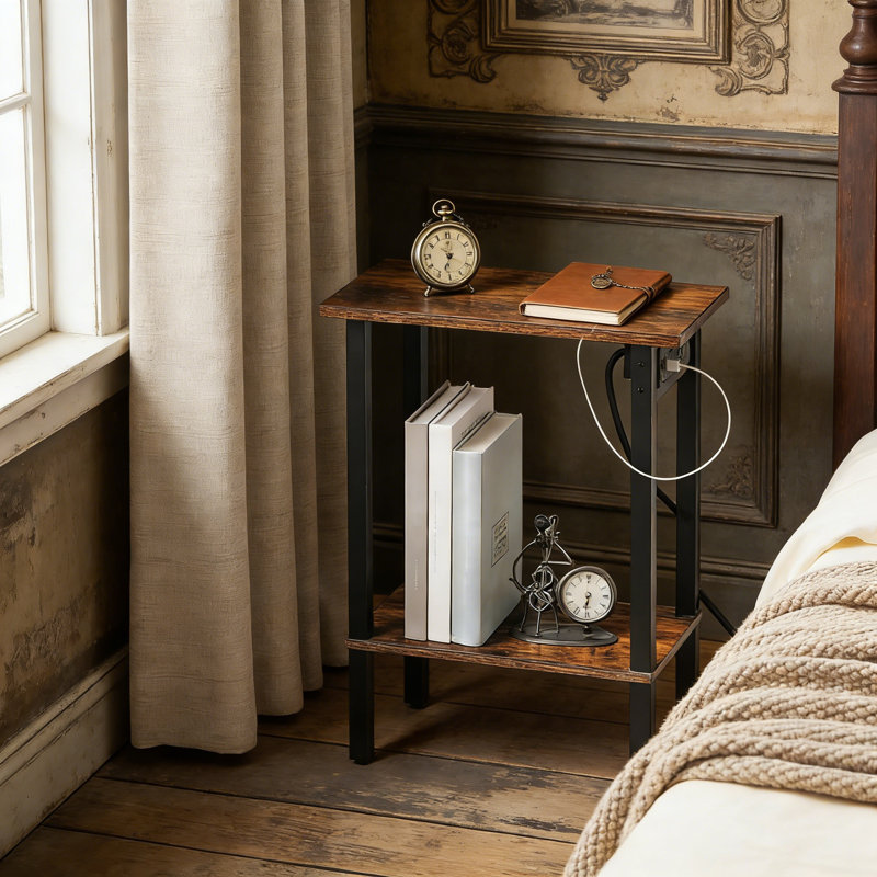 Ensemble de tables d'appoint à 2 niveaux avec station de charge, tables de bout étroites avec rangement ouvert pour les petits espaces, table de chevet pour chambre à coucher et salon