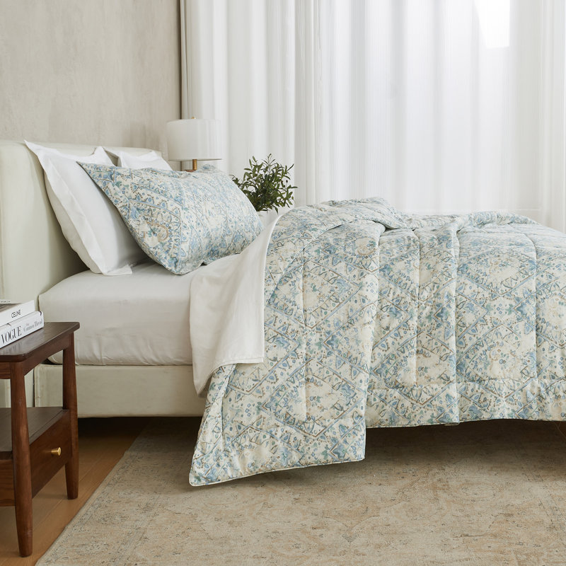 Full/Queen Green Microfiber Reversible Comforter Set