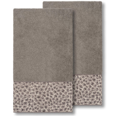 Spots Midweight Bath Towel