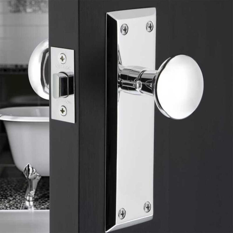 Plaque avec bouton de porte New York New York, Chrome brillant, 2-3/8 po