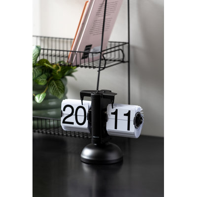 Analog Metal Quartz Tabletop Clock