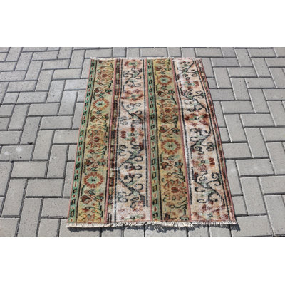 Tapis turc vintage fait à la main en vert: idéal pour la porte et le vestibule - un tapis décoratif Oushak