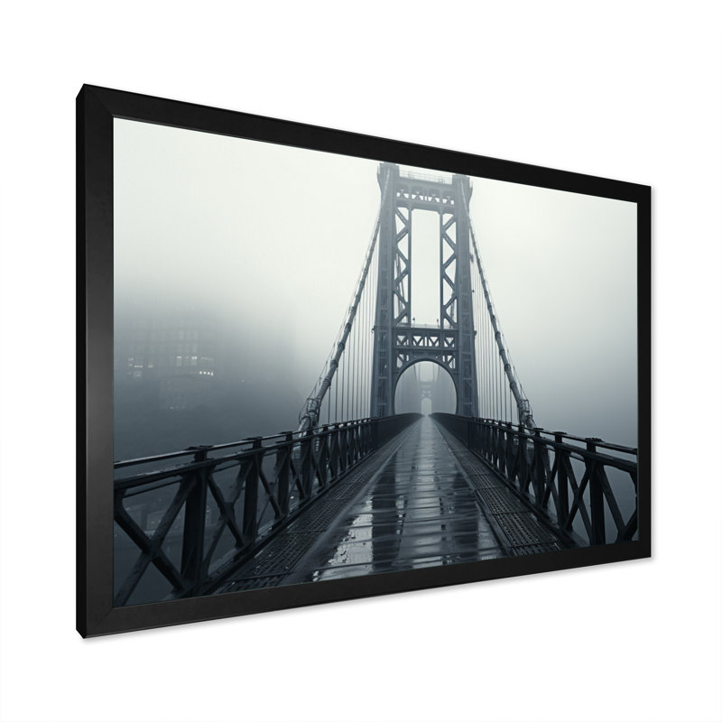 «Gray Bridge Urban Suspension I», reproduction sur toile, H 30 po x l 40 po x P 1,5 po, Cadre photo noir