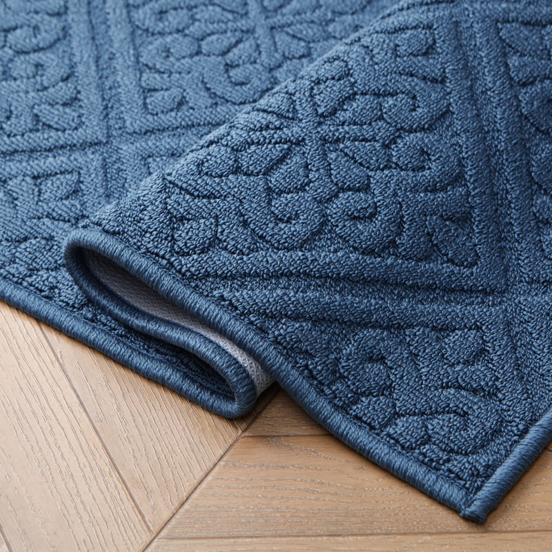 Laura Ashley Austell, Rectangle 2 pi 2 po x 5 pi