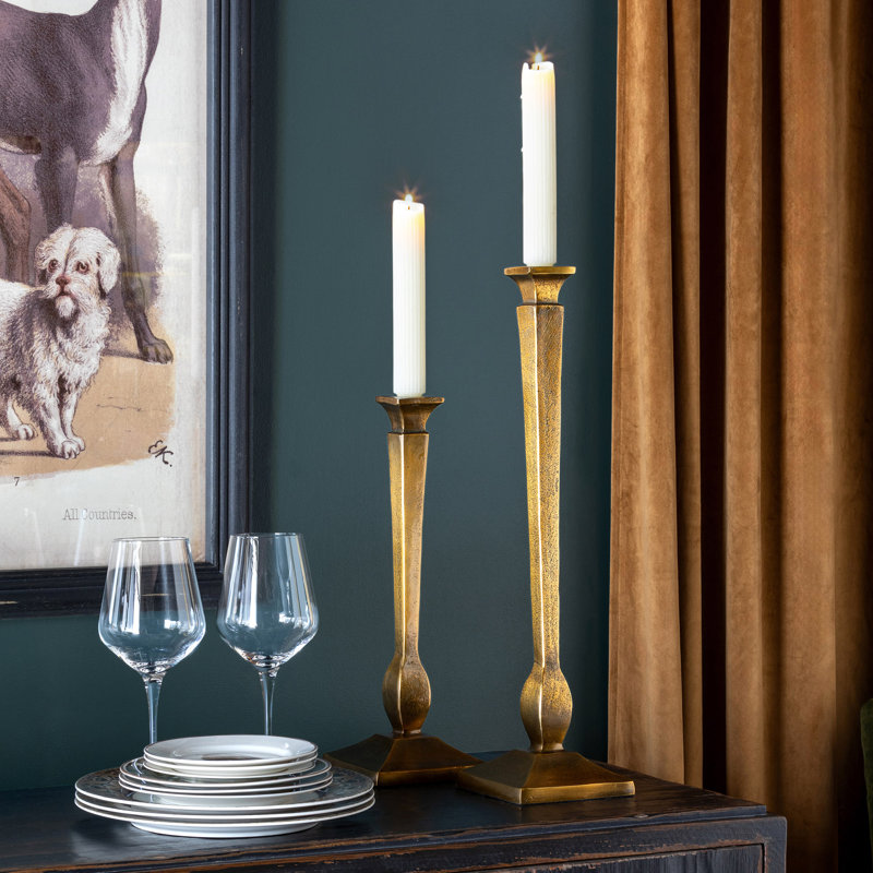 Manor Candlestick