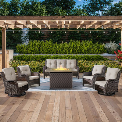 Ensemble de conversation pour patio en osier avec foyer d'extérieur et coussins 6 pièces Deb