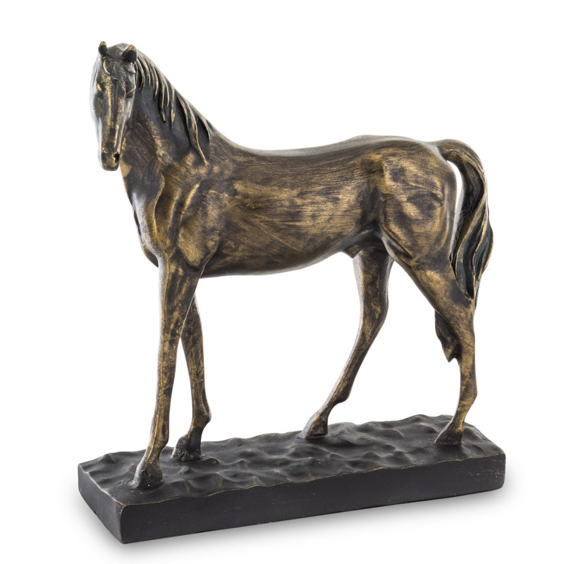 Figurines & Sculptures