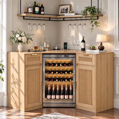 Coin-café avec espace réfrigérateur et prise électrique, meuble-bar en L avec étagères réglables, naturel