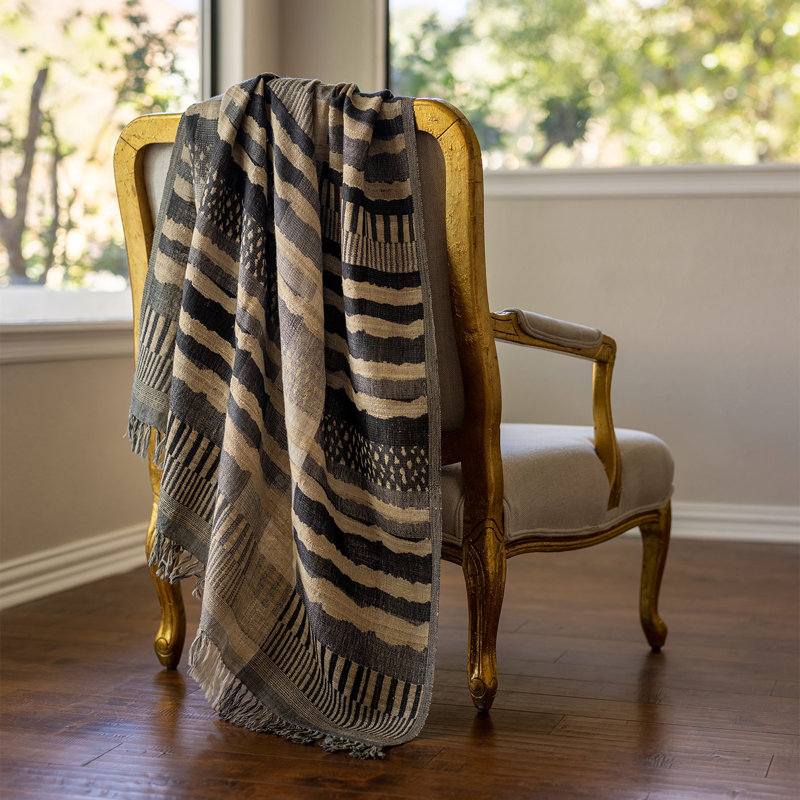 Santa Barbara Throw Blanket, Natural/Black