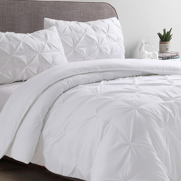  HIG 3pc Down Alternative Comforter Set - All Season Reversible  Comforter with Two Shams - Quilted Duvet Insert with Corner Tabs - Box  Stitched - Super Soft, Fluffy (Full/Queen, Ivory) 