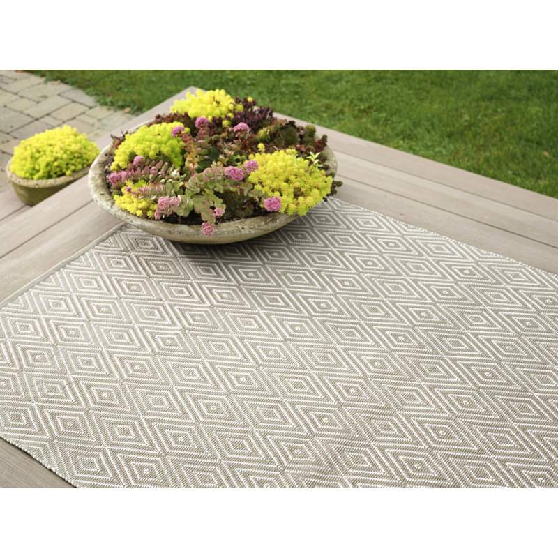 Handwoven Diamond Indoor/Outdoor Rug, Rectangle 8'6" x 11'6", Platinum
