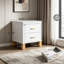 Table de chevet 2 tiroirs avec design cannelé élégant, rangement en bois de qualité supérieure et pieds en bois massif pour les chambres à coucher modernes-129200257
