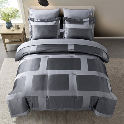 Hamilton 7-Piece Modern Jacquard Bed in a Bag Comforter Set with Sheets