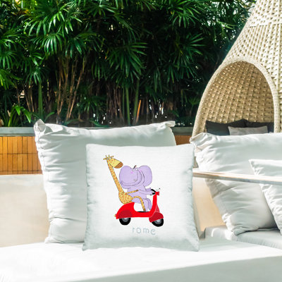 Coussin d'extérieur imprimé "Rome Girafe & Elephant" par Carla Daly