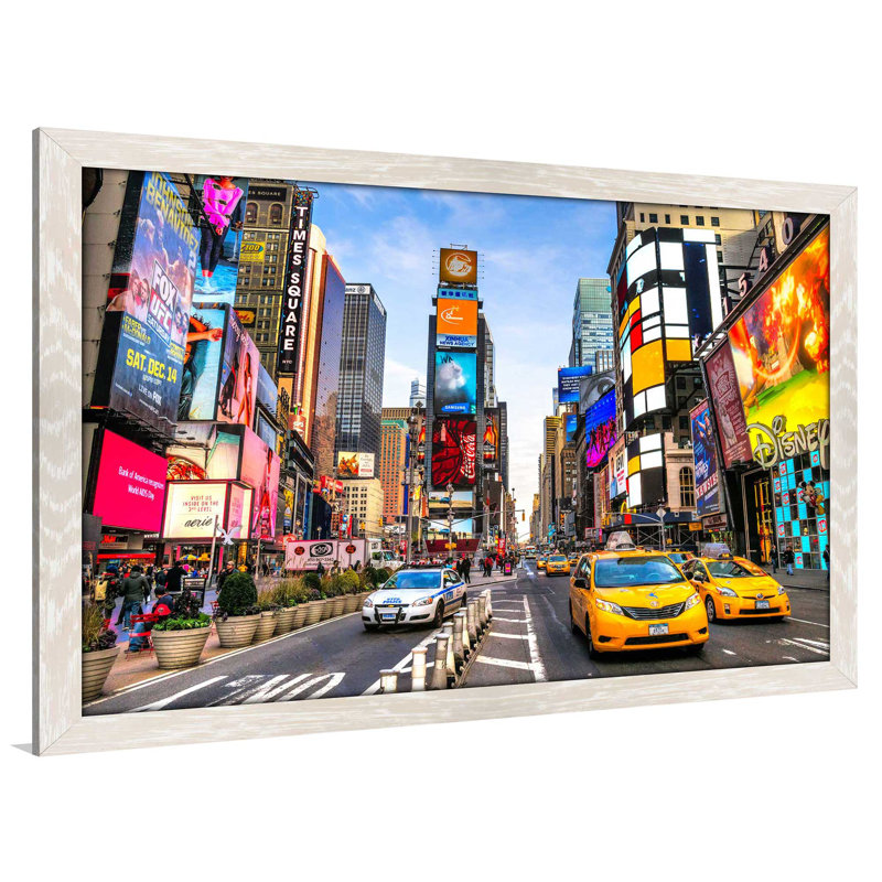 «NYC», reproduction de photo encadrée, H 21,5 po x l 27,5 po x P 0,75 po, Cadre crème délavé