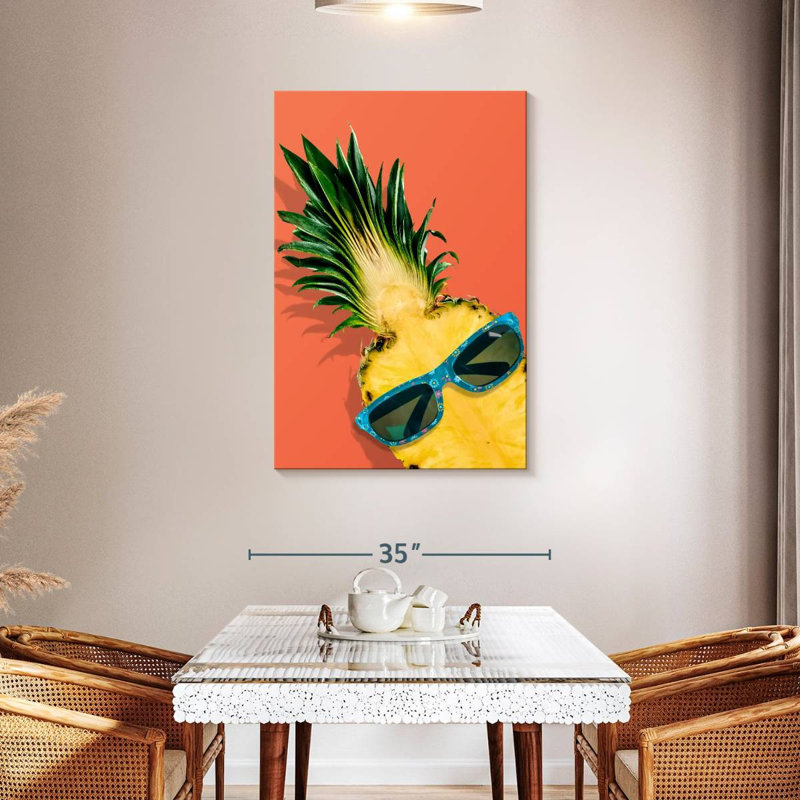 Yarlin Tropical Chic Pineapple, 45" H x 30" W