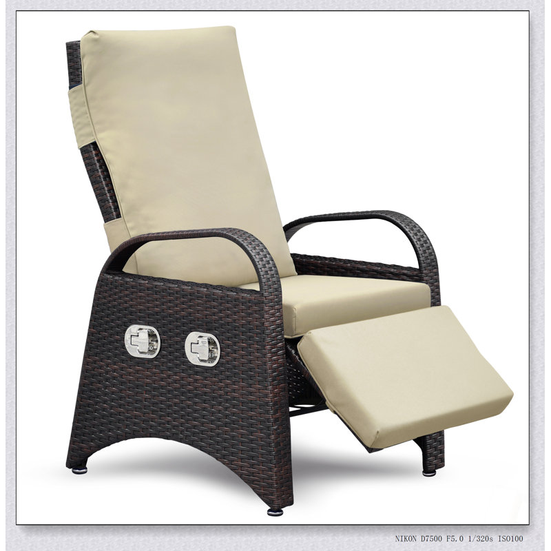 Fauteuil inclinable d'extérieur avec mécanisme de réglage séparé, osier en PE, dossier et repose-pieds réglables, coussin moelleux amovible pour la maison et les bains de soleil