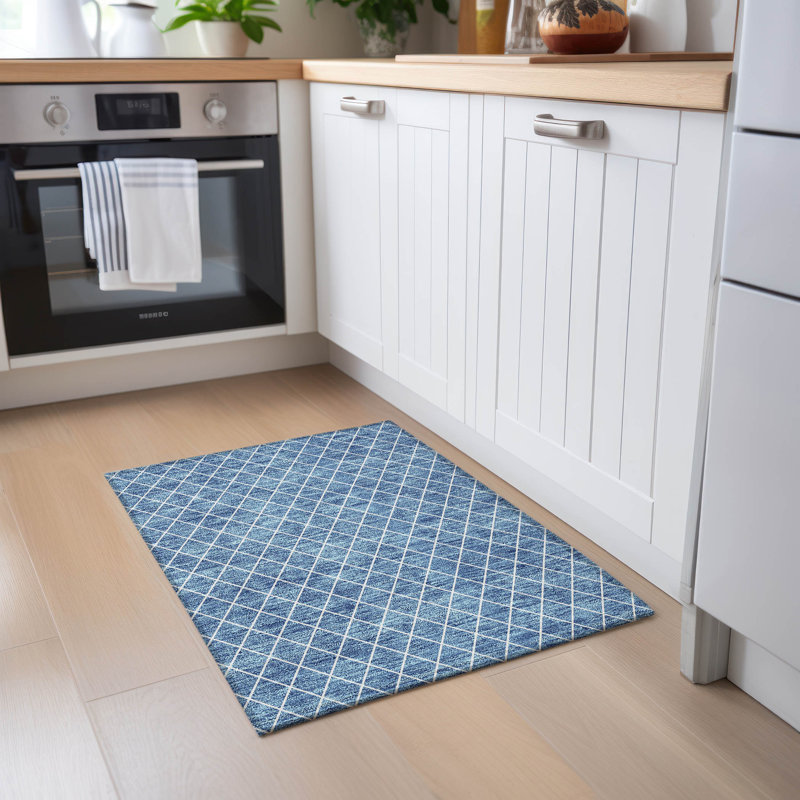  Maliana Area Rug, Rectangle 1'8" x 2'6"