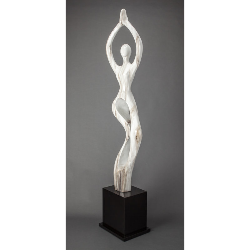 Figurines & Sculptures