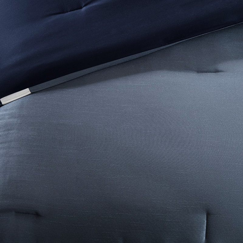 Édredon 7 pièces grand bleu marine - literie de couleur neutre et coussins confortables inclus
