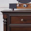 Armoire d'appoint en noyer massif