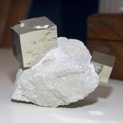 Haslom Crystal