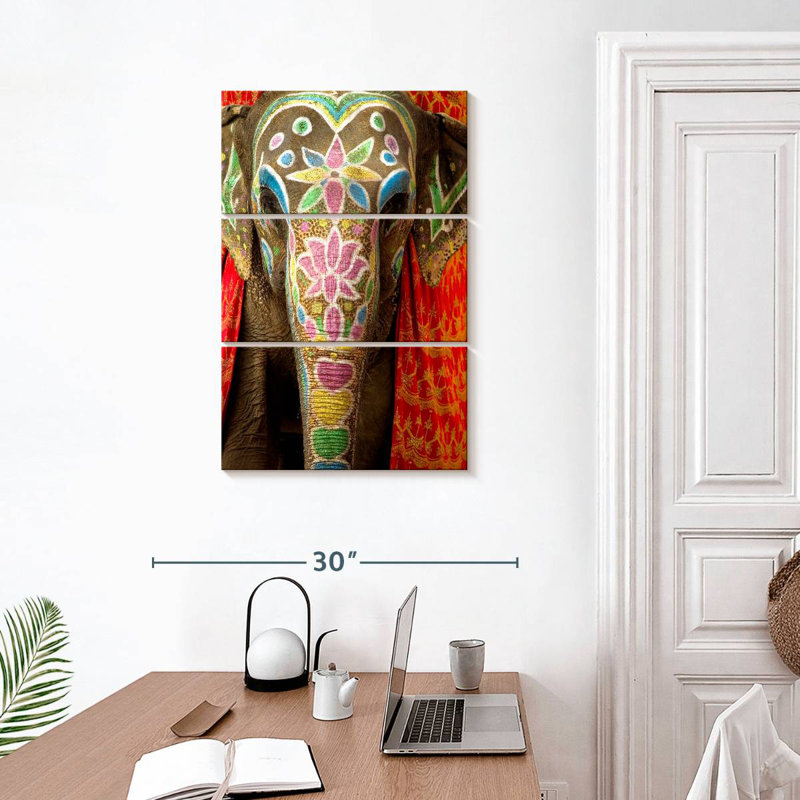 Éléphant du Festival indien de Brampt, H 32 po x l 20 po