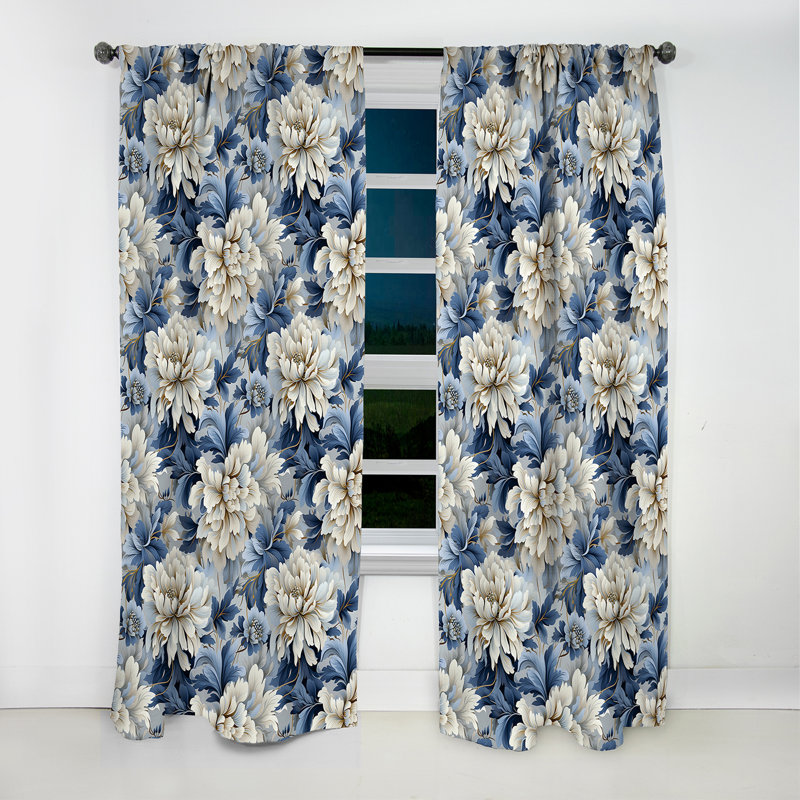 Masky II - Rideau damassé à motif floral blanc et bleu Misty, L 52 po x L 63 po