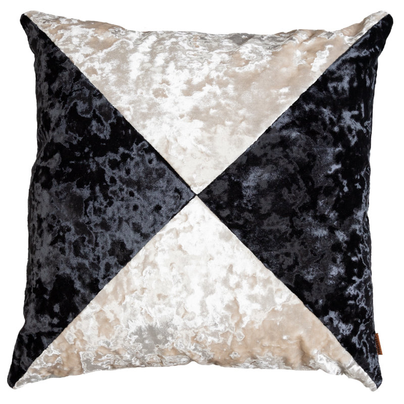 V Velveter Chess