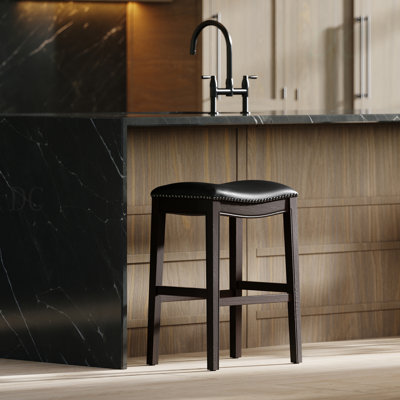 Julian 31In. H Tabouret de bar en bois avec siège en similicuir noir