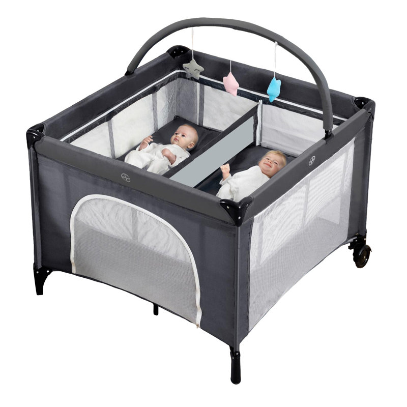Berceau simple - double berceau pliable pour les jumeaux avec jouets suspendus et panier de rangement, ensemble de lit de chevet portatif et sac de jeu avec sac de transport gris