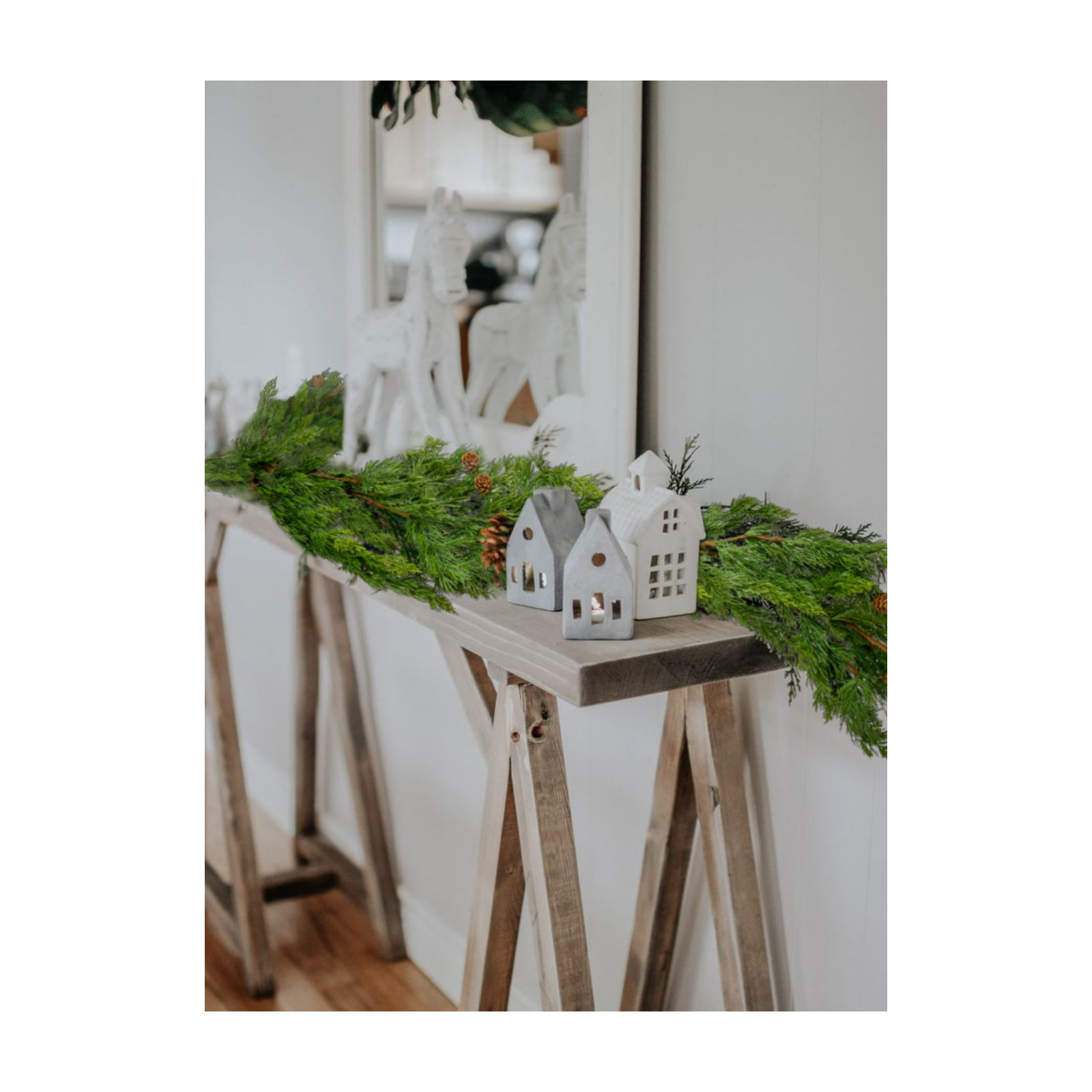 8'' in. Faux Pinecone Garland