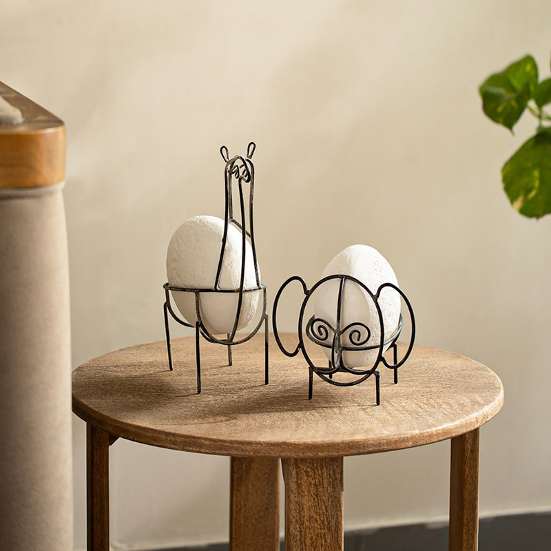 Figurines & Sculptures