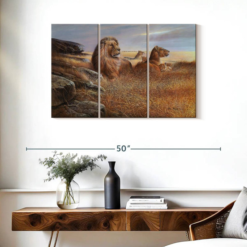 Brampt Savannah's Pride, 24" H x 38" W