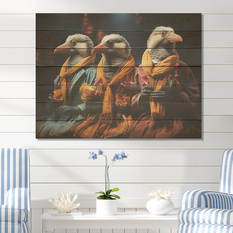 «Relaxing Penguins At The Spa» - Pingouin sur bois, H 34 po x l 44 po