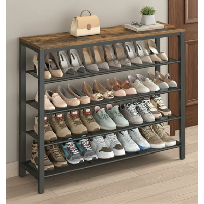 Five-Tier Metal Mesh Shoe Rack, Can Store 20 Pairs Of Shoes, With A Countertop For Bags, Retro Brown And Black Industrial Style Entryway Design.