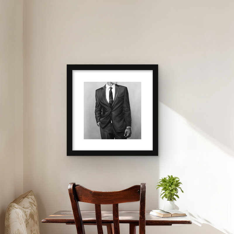 Homme en costume | Imprimé mat noir encadré, Noir, H 16 po x l 16 po