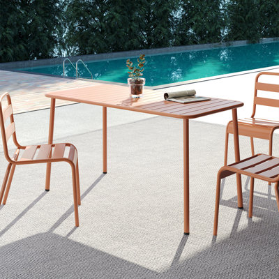 Longue table de salle à manger d'extérieur Villa Courtyard