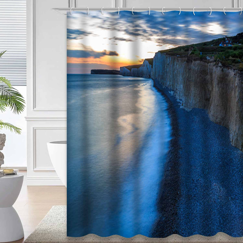 Beachy Head, célèbre phare blanc, Angleterre, magnifiques nuages de craie bleue avec 12 crochets, L 72 po x l 72 po