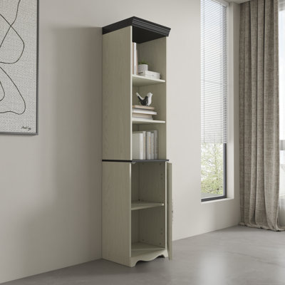 Armoire de rangement haute en bois