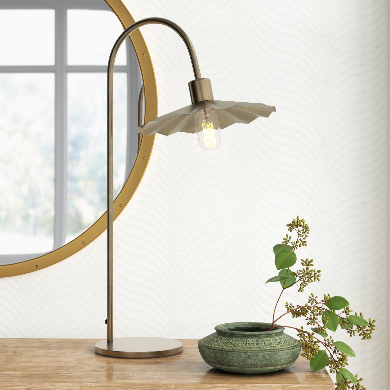 Ashel Arched Lamp